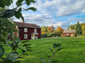 Skölvs Gård